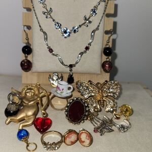 #2562, EXQUISITE, VICTORIAN  LOT  15 ITEMS, NECKLACE, BROOCHE, PENDANT, RING, EA